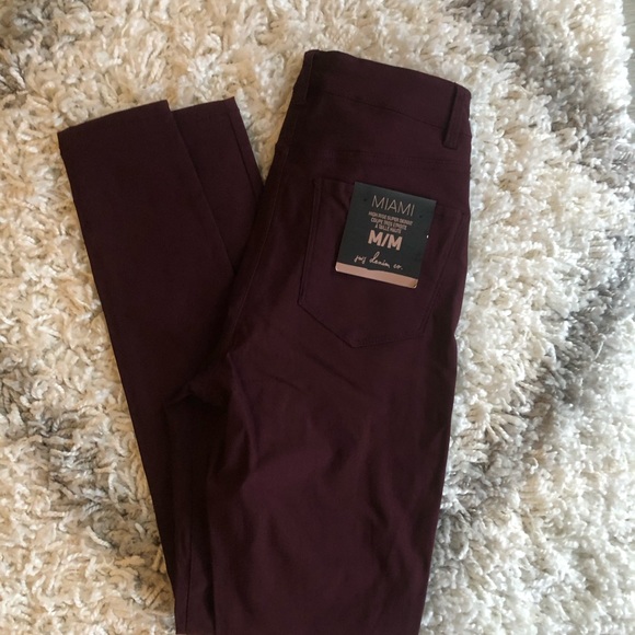2 pairs of high rise skin tight skinnies - green & maroon reg price $34.99 ea. - Picture 3 of 7